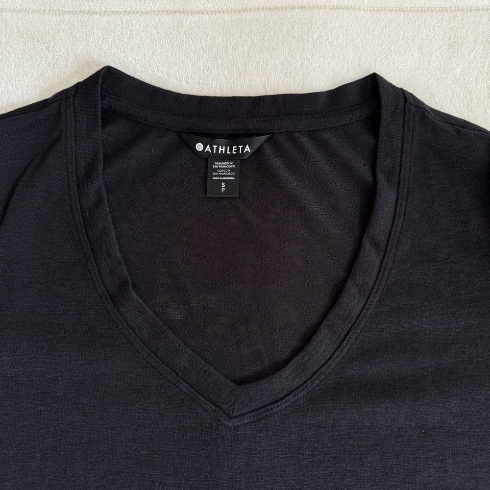Athleta Tee - Picture 3 of 6
